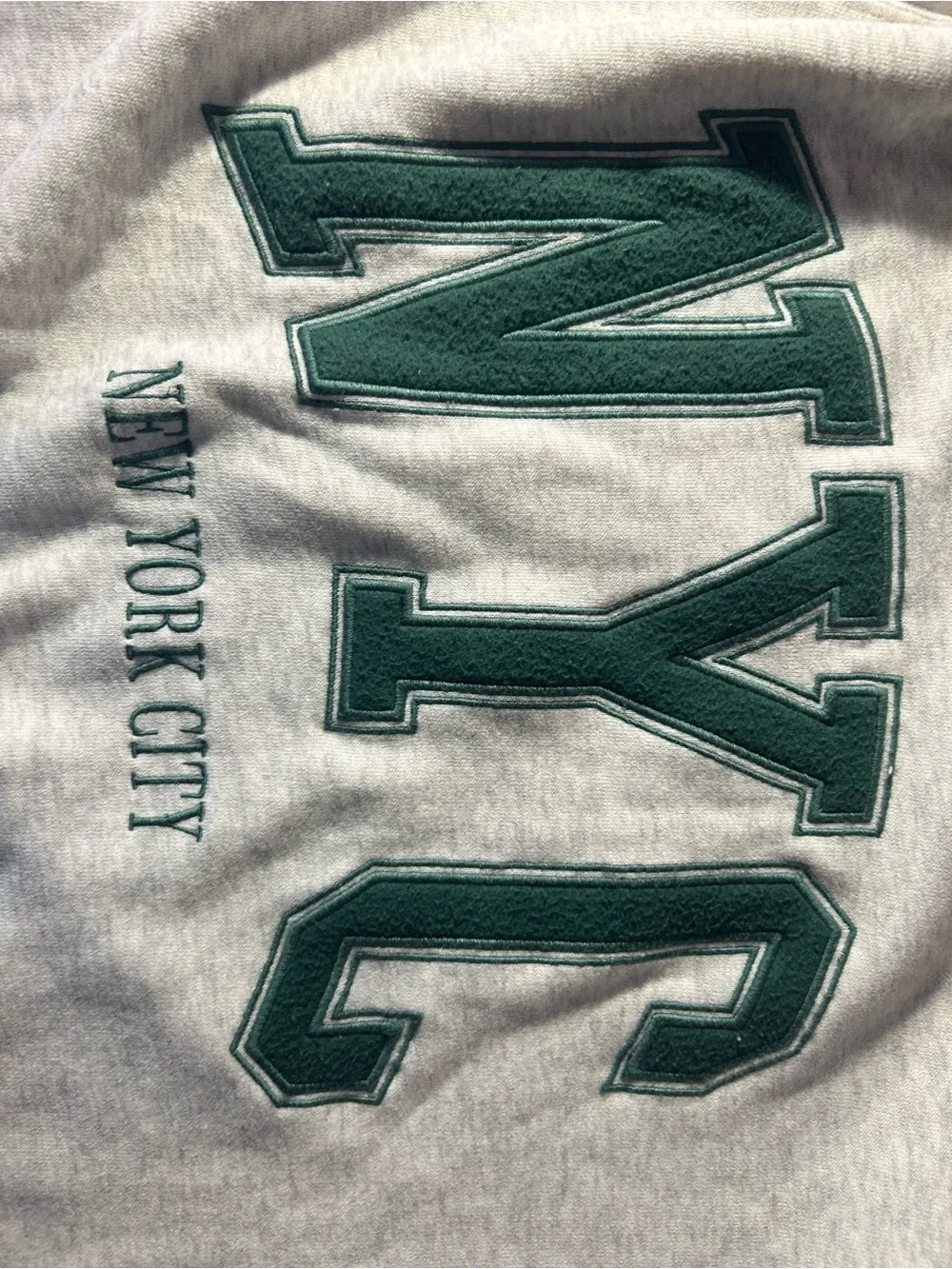 NYC Hollister COZY & FASHIONABLE Crew Neck - Picture 4 of 4